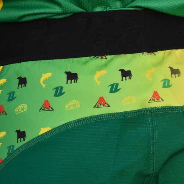 Détail short rugby Signature L'Auvergnat matière technique premium